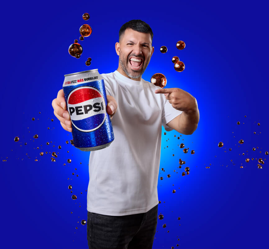 Kun Agüero con Pepsi Extra Fizz